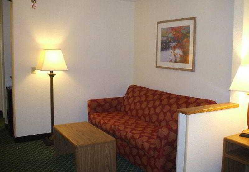 Fairfield Inn & Suites By Marriott Terre Haute Rom bilde